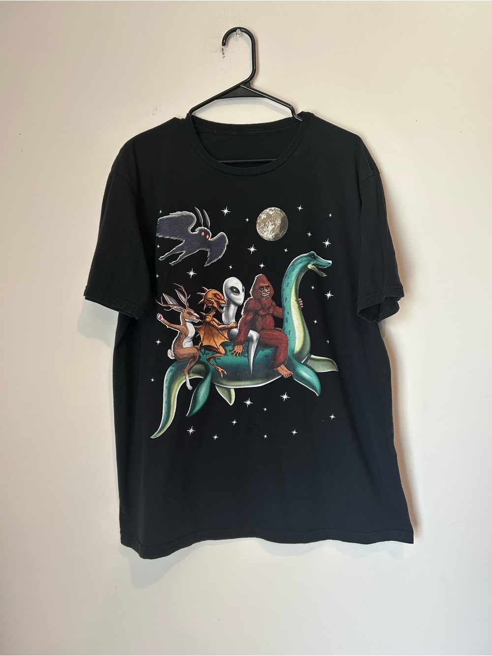 Cryptid Party Mothman Big Foot Loch Ness XL Black T-shirt